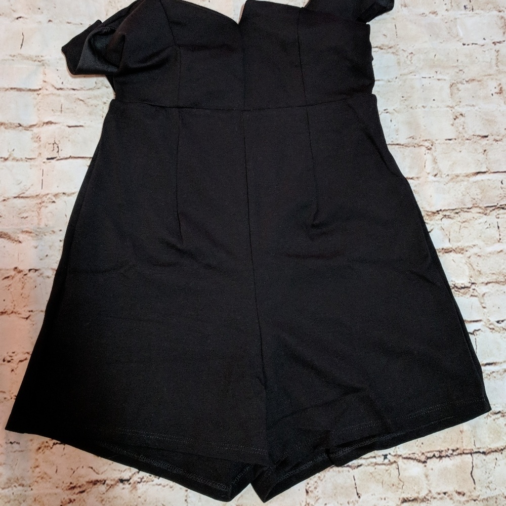 Last 2!! Sexy Plunging Cutout Caged Romper - Picture 6 of 8